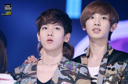 Baekhyun Anggap Chanyeol Lebih Baik Tak Ikut EXO di Jepang