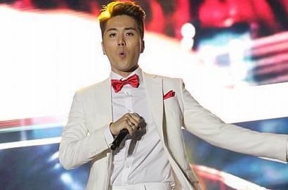 Eru Tetap Senang di Indonesia Walau Ada Insiden Kecil di Panggung Konser