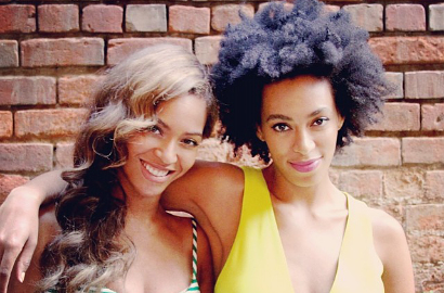 Beyonce Unggah Foto Bareng Solange Usai Insiden Lift
