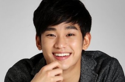 Kim Soo Hyun: Aku Belum Miliki Ciuman Pertama Sungguhan