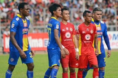 Laju Kemenangan Arema di ISL 2014 Dihentikan Semen Padang