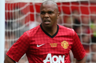 Legenda MU Mengaku Tak Sabar Ladeni Legenda Persib