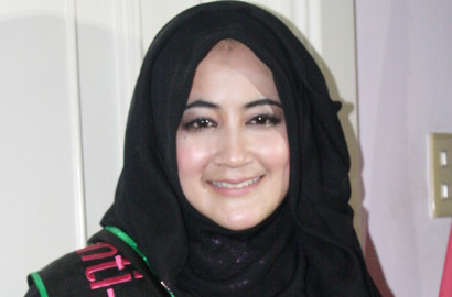 Pipik Uje Paksakan Keluar dari UGD Demi Tahlilan Mendiang Ayah
