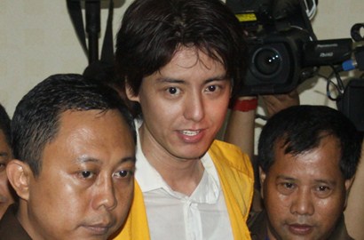 Roger Danuarta Ngaku Pertama Kali Konsumsi Narkoba Saat SMA