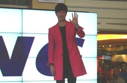 Demi Bertemu Jung Il Woo, Fans Thailand Rela Terbang ke Jakarta