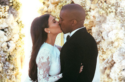 Romantisnya Foto Ciuman Pernikahan Kim Kardashian-Kanye West
