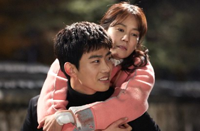 Serial Taecyeon 2PM Berhenti Syuting Gara-Gara Demo KBS