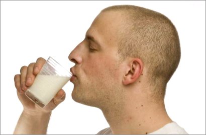 Atlet Pria Klaim Minum ASI untuk Tambah Energi