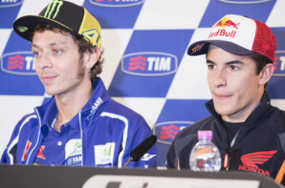 Valentino Rossi Pede Saingi Marc Marquez di GP Italia