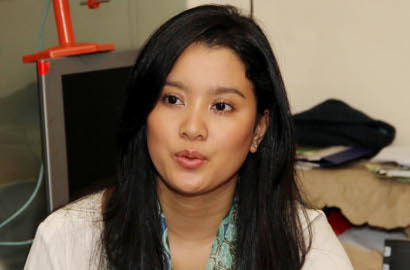 Marcella Zalianty Gemar Latihan Yoga dan Pilates