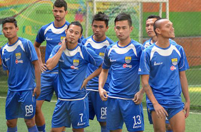 Pemain Jepang Dipulangkan, Persib Belum Temukan Striker Baru