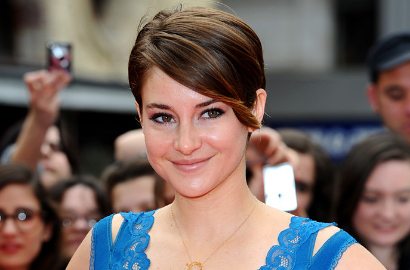Shailene Woodley Anggap Adegan Telanjangnya Wajar