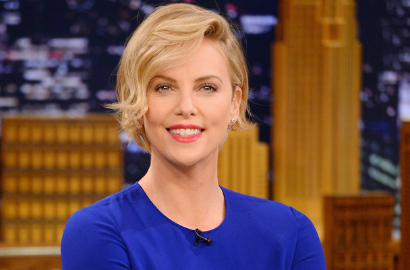 Charlize Theron Sempat Berhutang Demi Yoghurt Rp 45 Ribu