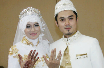 Cinta Penelope Bantah Pakai Cincin Berlian untuk Pamer Kekayaan