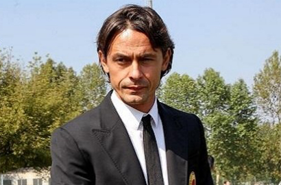 Filippo Inzaghi Resmi Latih AC Milan
