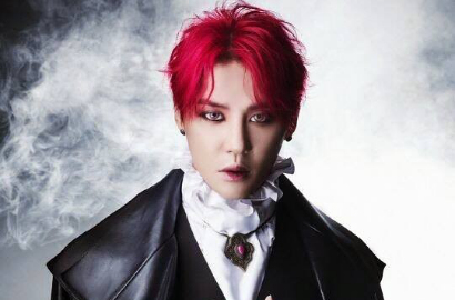 Junsu JYJ Kejutkan Netter Tampil Mistis Sebagai Dracula