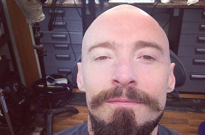Hugh Jackman Rela Botak Demi Film Peter Pan