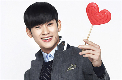 Kim Soo Hyun Pecahkan Rekor Kantongi 35 Iklan Setahun