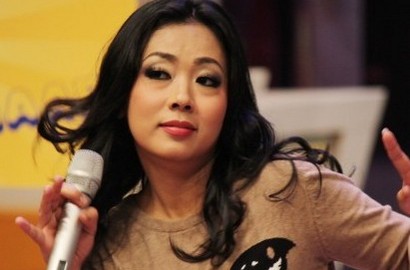 Soimah Gandeng Bule Untuk Syuting Video Musik 'Pelet Cinta'