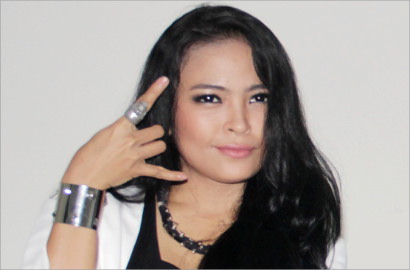 Tantri Kotak Masih Rahasiakan Tanggal dan Lokasi Pernikahan
