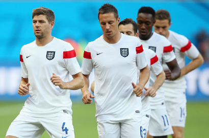 Inggris Tak Keder dengan Luis Suarez