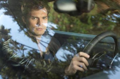 Film Erotis 'Fifty Shades' Rilis Foto Perdana Christian Grey