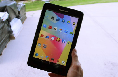 Lenovo Luncurkan Tiga Tablet Murah di Indonesia