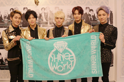 Fans Tak Sabar Ketemu SHINee di Konser Jakarta