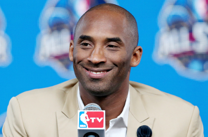 Apple Ajak Kobe Bryant Uji iWatch