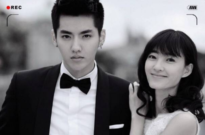 Gantengnya Kris EXO di Film Perdana 'Somewhere Only We Know'