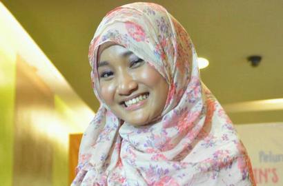 Fatin Sengaja Kurangi Jadwal Manggung Selama Bulan Puasa