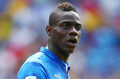 Italia Gagal, Mario Balotelli Jadi Korban Rasis Lagi