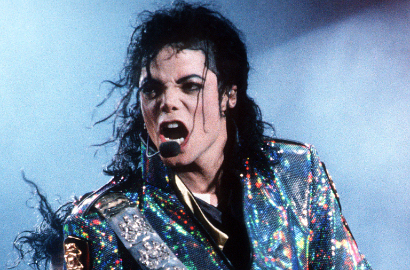 Single Michael Jackson Laku 4 Juta Copy Dalam 5 Tahun