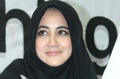 Temui Pelaku Pembakaran Rumahnya, Pipik Ajak Curhat