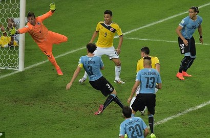 Dikalahkan Kolombia, Uruguay Kualat Luis Suarez?