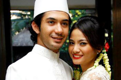 Reza Rahadian dan Acha Dipasangkan Lagi di 'Strawberry Surprise'