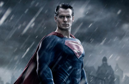 'Batman v Superman' Rilis Foto Superman, Jelaskan Alasan Tanpa vs