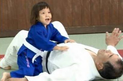 Imutnya Choo Sarang Latihan Judo di 'Superman is Back'
