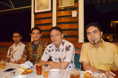 Ingin Lebih Dekat, Ada Band Bikin Acara Buka Bersama