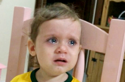 Bocah Satu Tahun Menangis Usai Neymar Cedera