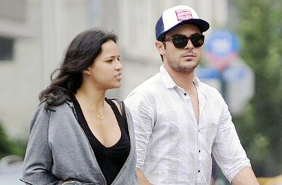 Zac Efron Nyaman Berkencan Meski Michelle Rodriguez Biseksual