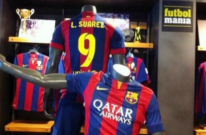 Jersey No. 9 Luis Suarez di Barcelona Sudah Dijual