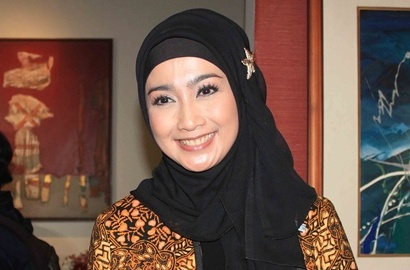 Kumpulan Artikel Gosip dan Berita Desy Ratnasari, Grup 1 - WowKeren.com