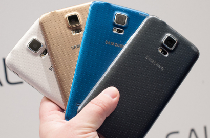 Galaxy Note 4 Usung Warna Biru Elektrik dan Emas