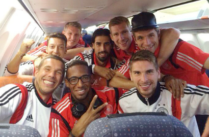 Skuad Jerman Foto Selfie Usai Bantai Brasil