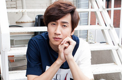 Fans Puji Foto Dibalik Layar Lee Kwang Soo untuk Majalah Grazia