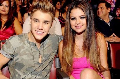 Kenapa Selena Gomez Tetap Setia Walau Justin Bieber Mata Keranjang?