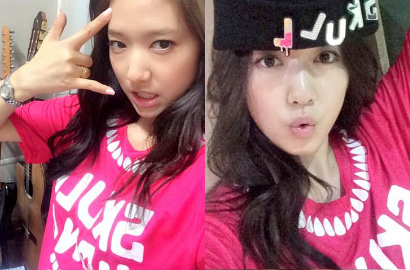 Park Shin Hye Selfie Pakai Kaos Hasil Desain Hongki F.T. Island