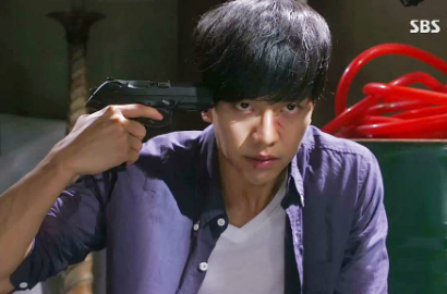 Lee Seung Gi Nyaris Terbunuh dan Naik Pangkat di Ending 'You're Surrounded'