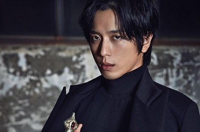 Yong Hwa dan Pemeran 'Three Musketeers' Berpose untuk Vogue